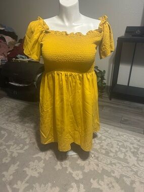 bebop Sunny Yellow Smocked Babydoll Mini Dress Sz L